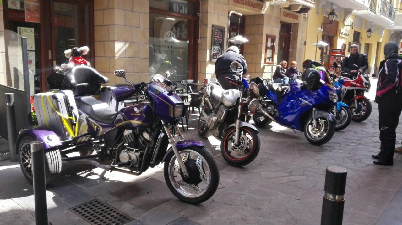 Hotel Jaques Jaca Dış mekan fotoğraf