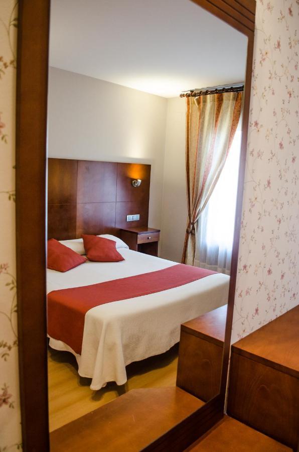 Hotel Jaques Jaca Dış mekan fotoğraf
