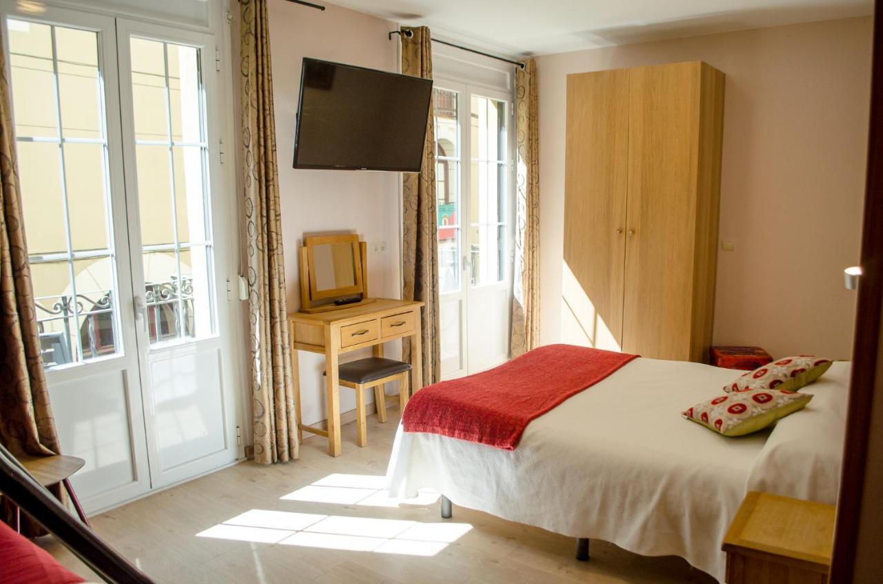 Hotel Jaques Jaca Dış mekan fotoğraf